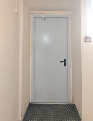 Металлическая дверь EI-60 Металлическая дверь EI-60